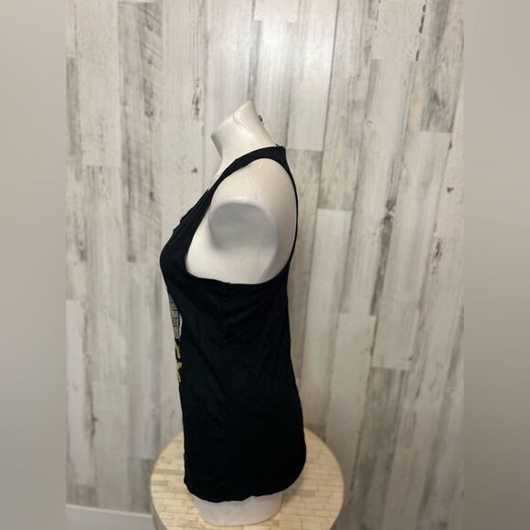 Black tank top - Picture 3 of 6